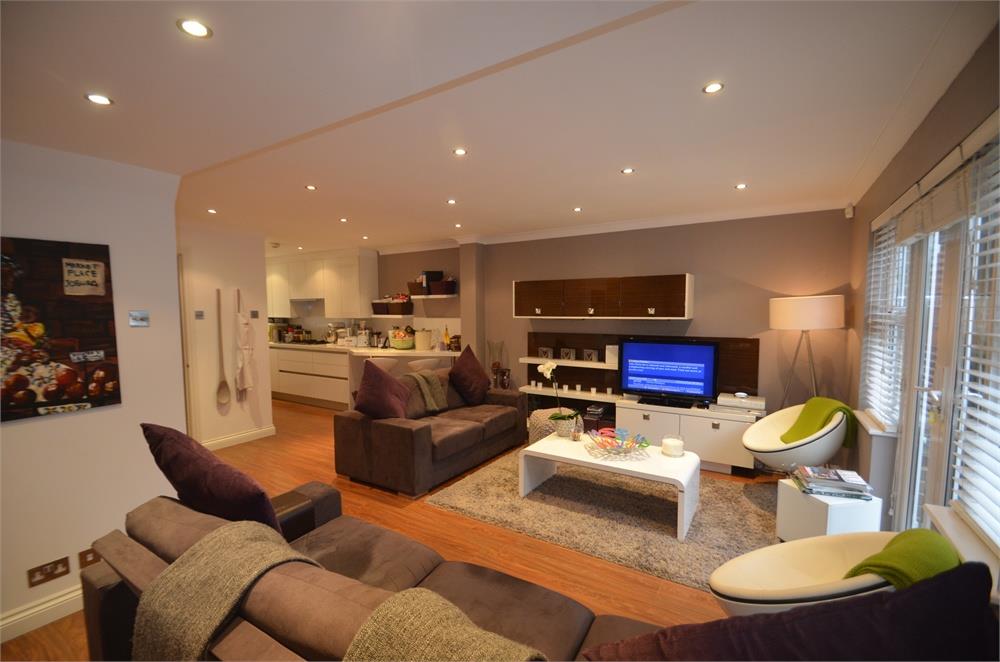 Colenso Drive, Mill Hill